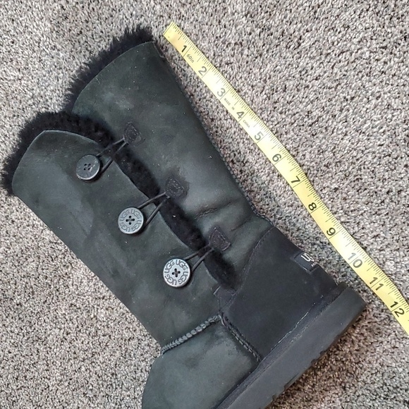 Ugg Australia Women 1962Y Tall Bailey Button Triplet Sheepskin shoes boots sz 6 - Picture 15 of 15